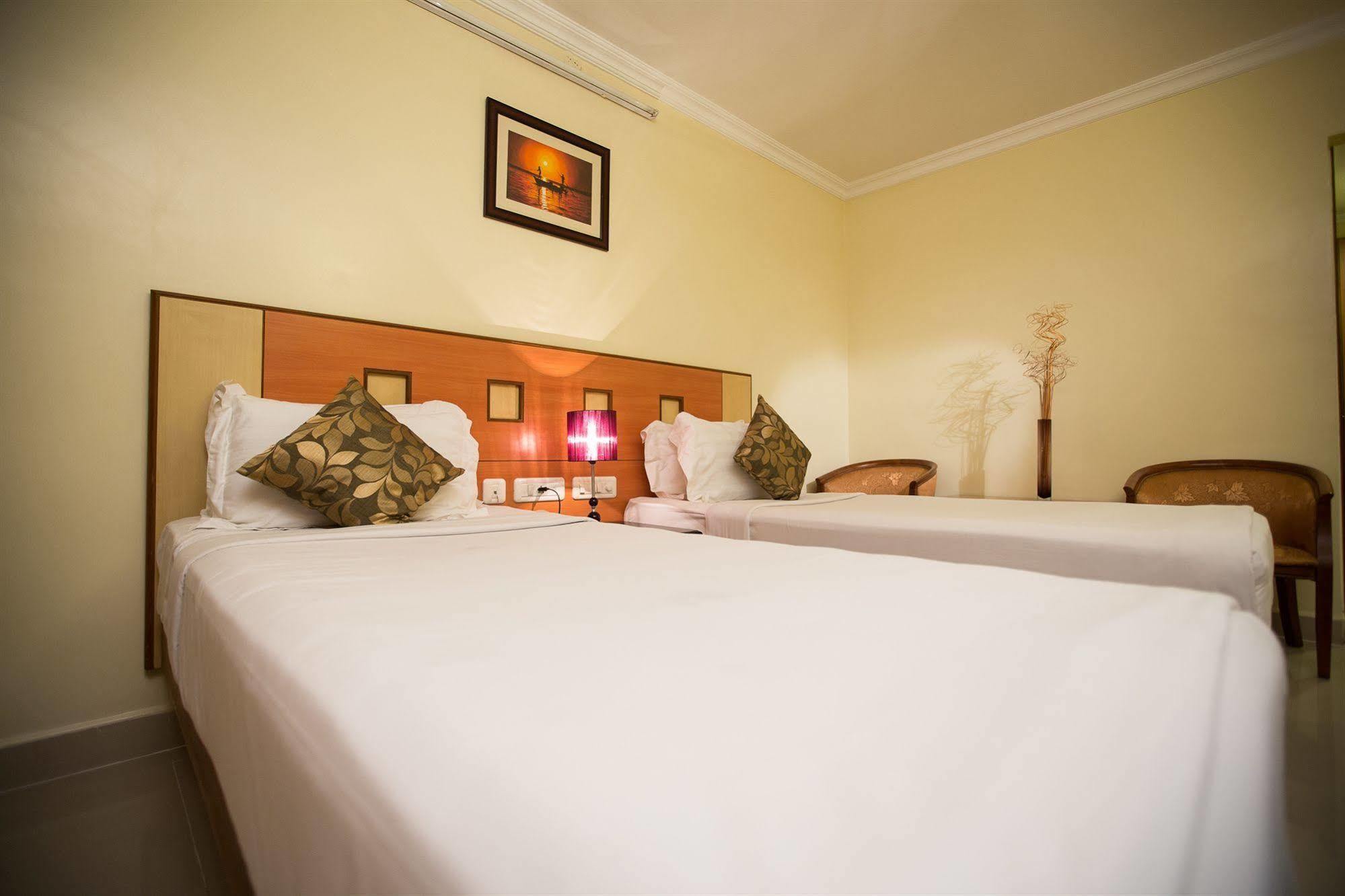 Taz Kamar Family Hotel Čennai Exteriér fotografie